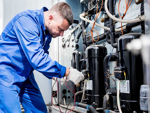 Come mantenere il tuo refrigeratore industriale in inverno