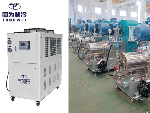 Consegna del refrigeratore industriale raffreddato ad aria da 30 HP al cliente statunitense per la macchina del mulino a sabbia